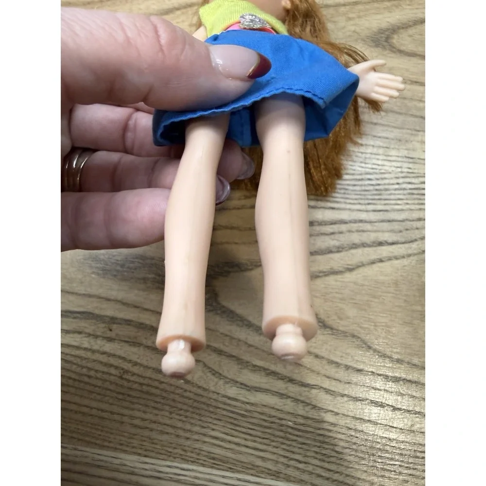 MGA Bratz 2001 MEYGAN Doll Dressed Green Eyes Skirt Halter, Missing‎ Feet